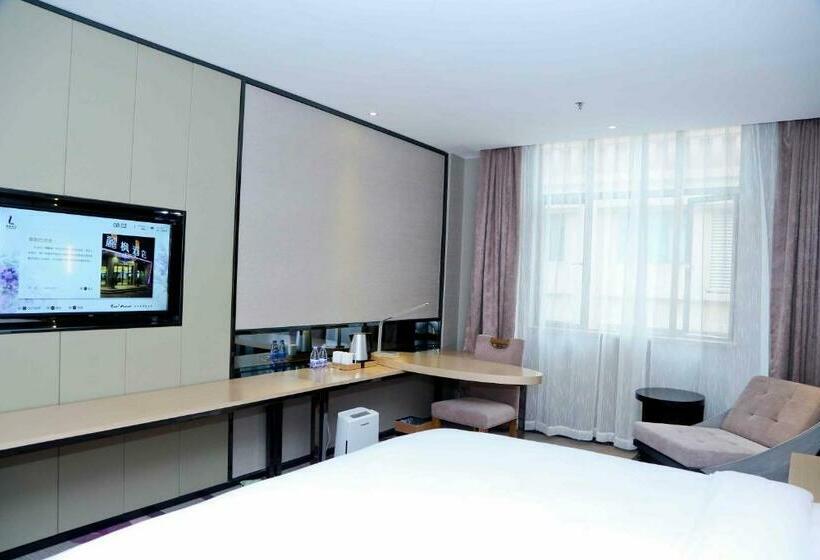 חדר דחוקס עם מיטת קינג, Lavande Hotel Baiyun International Airport Branch