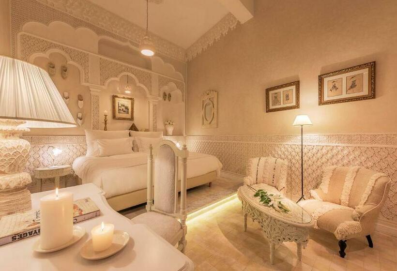 سوییت جونیور, Riad Karmela Princesse