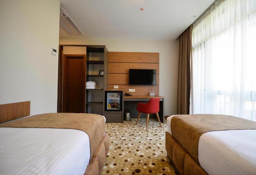 اتاق استاندارد با چشم‌انداز باغ, Calligraphy Hotel And Cottages