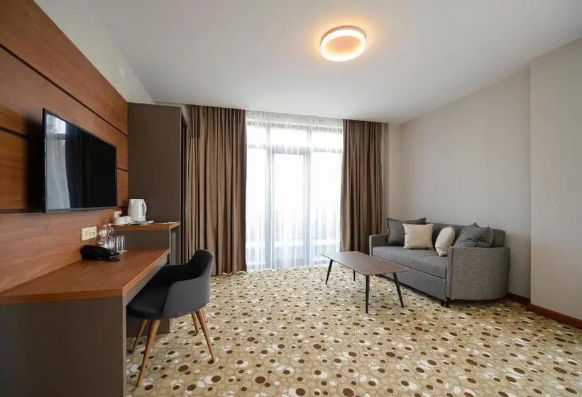 اتاق لوکس با چشم‌انداز باغ, Calligraphy Hotel And Cottages