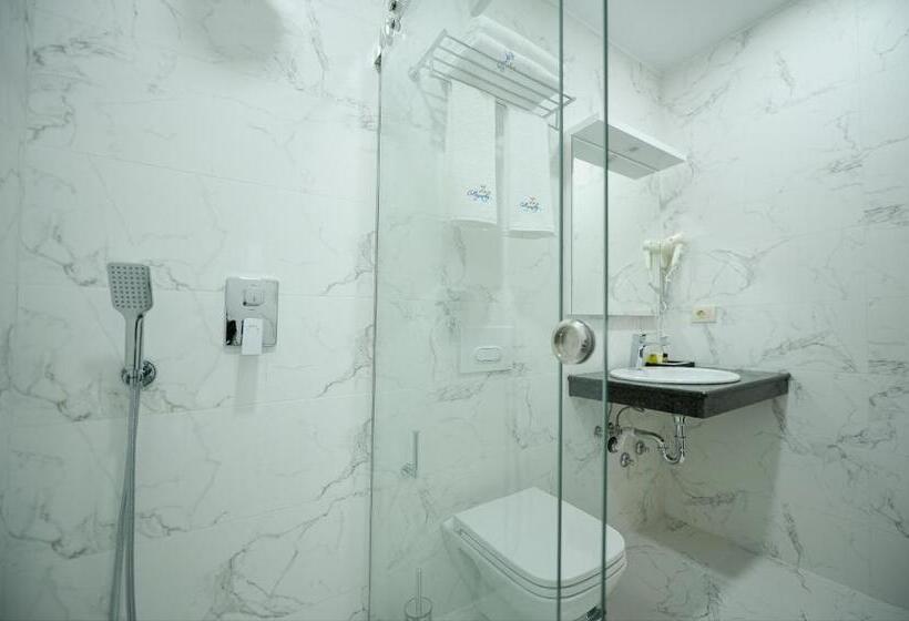 اتاق لوکس با بالکن و چشم‌انداز دریا, Calligraphy Hotel And Cottages