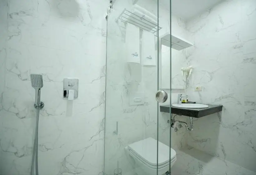 اتاق لوکس با بالکن و چشم‌انداز دریا, Calligraphy Hotel And Cottages