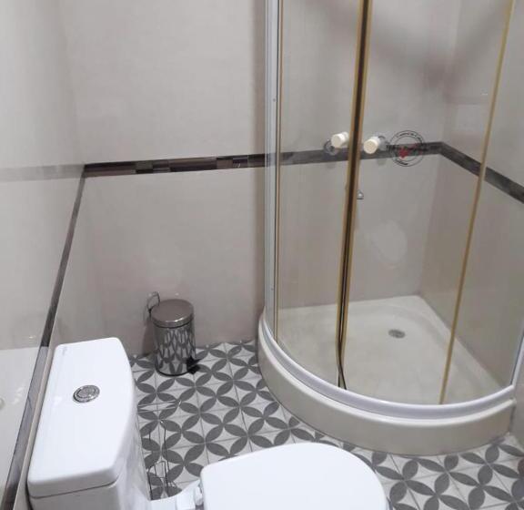 Standaard Studio, Complejo Lucila Suites