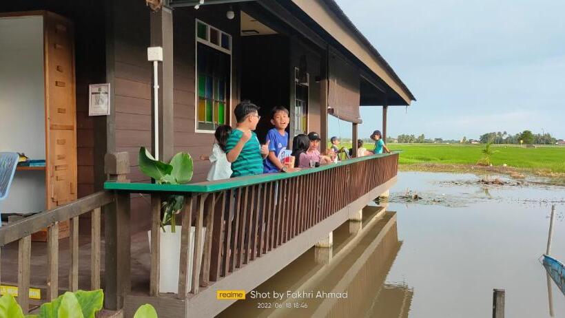 Номер Стандарт Индивидуальный, Bungalow Mat Hj Limah