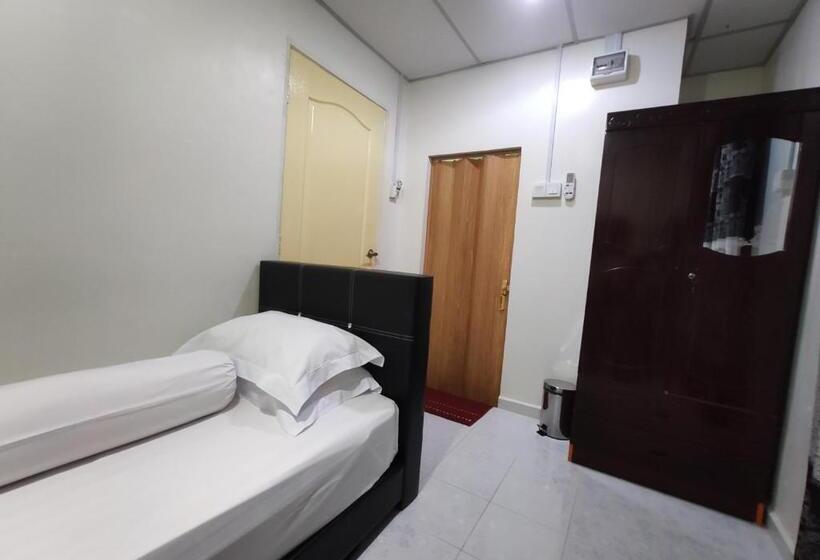 Номер Economy Индивидуальный, Darul Salam Inn