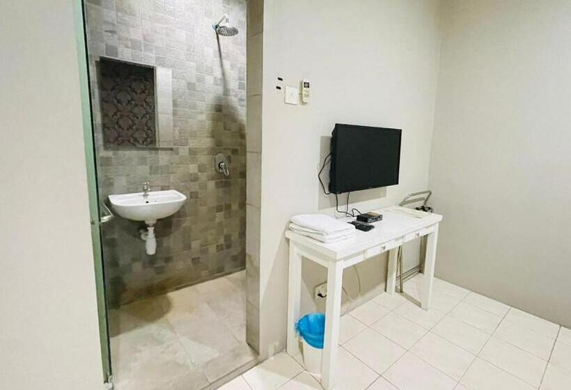 חדר משפחתי דלוקס, M