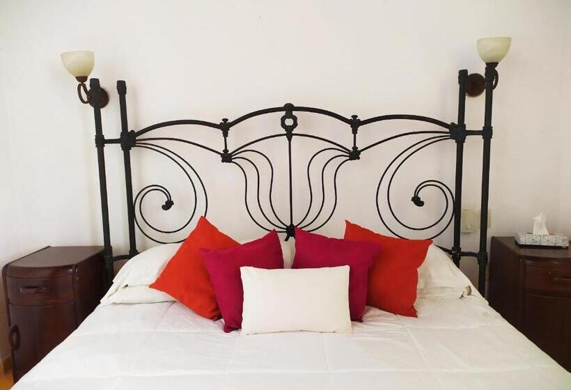 غرفة قياسية, Machado