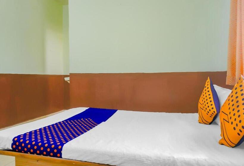 Трехместный Номер Классика, Oyo Shetkari Mala Hotel & Lodging