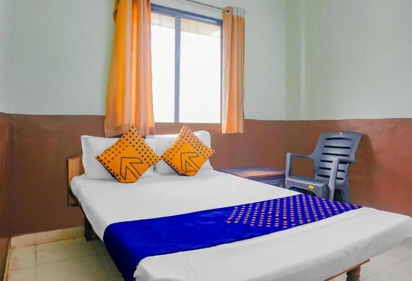 Трехместный Номер Классика, Oyo Shetkari Mala Hotel & Lodging