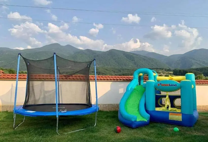 ビラホテル１ベッドルーム, къщи за гости “планински рай” Mountain Paradise