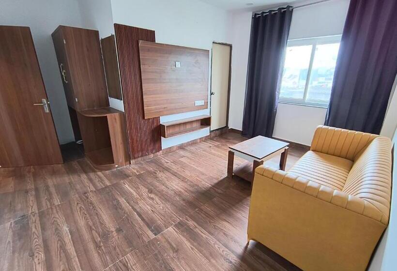 جناح ديلوكس سرير كينج, Aks International Hotel And Resort