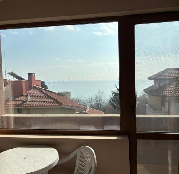 オーシャンビュースタンダードルーム, Relax Sarafovo