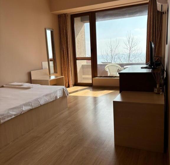 テラス付きシングルルーム, Relax Sarafovo