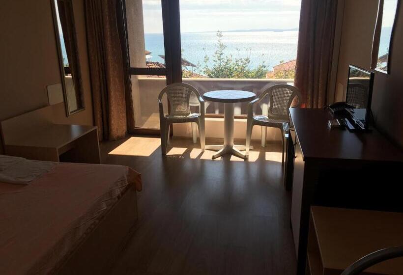 テラス付きシングルルーム, Relax Sarafovo