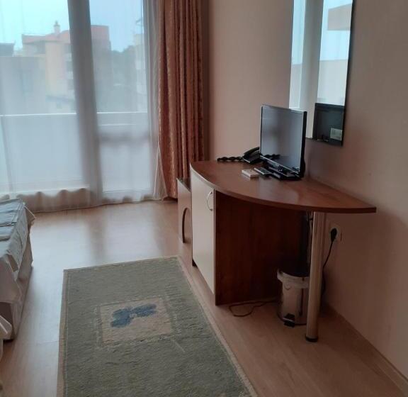 スタンダードルーム, Relax Sarafovo