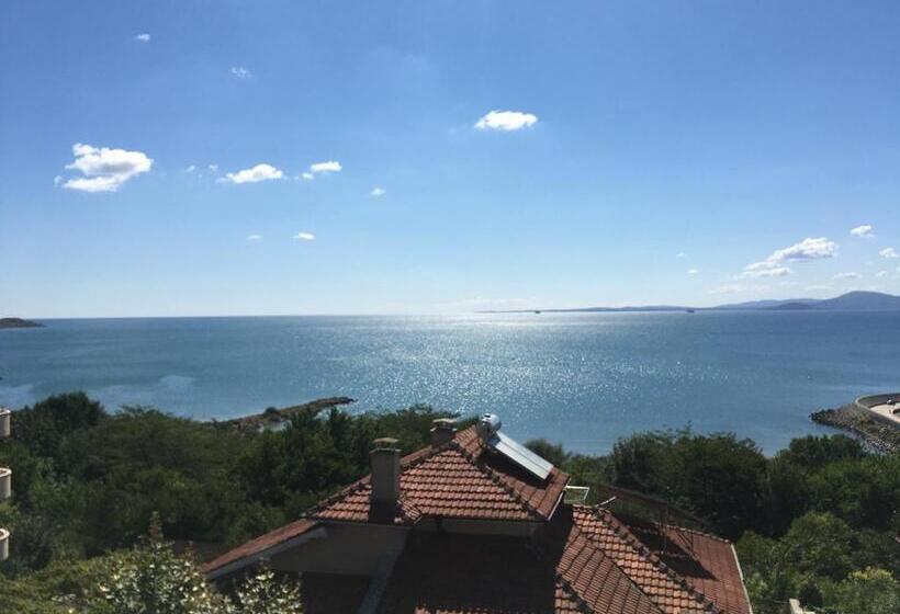 オーシャンビュースタンダードルーム, Relax Sarafovo