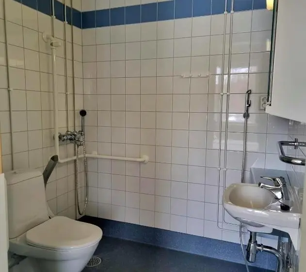 Standard Yhden Hengen Invahuone, Enjoynature B&b