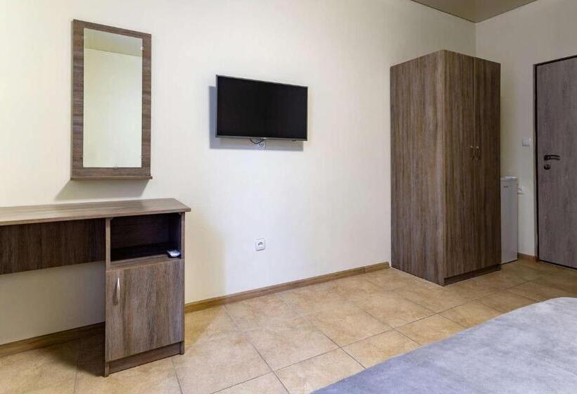 Номер Стандарт, база отдыха горный орел