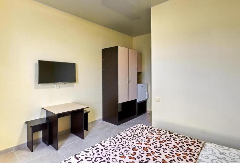 Номер Стандарт с Балконом, база отдыха горный орел