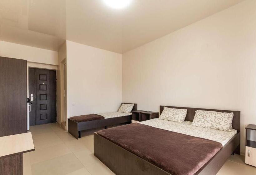 Трехместный Номер Superior, база отдыха горный орел