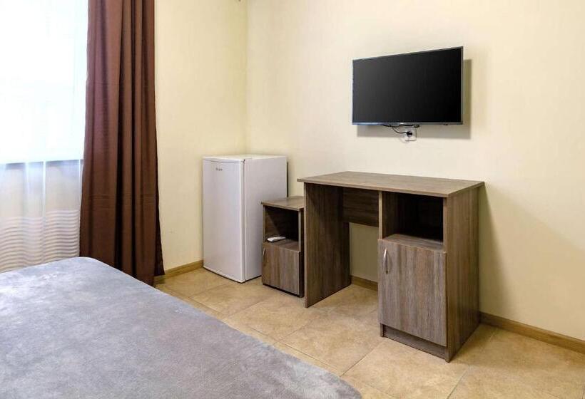 Семейный Номер, база отдыха горный орел