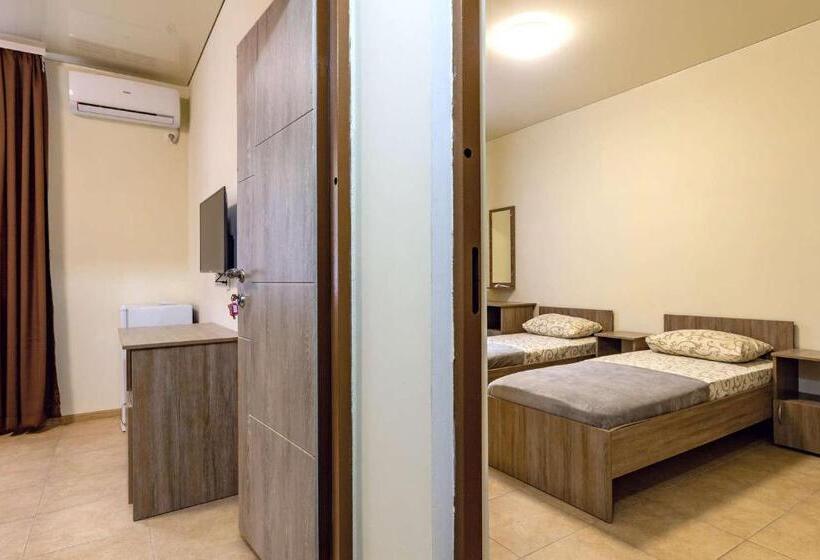 Семейный Номер, база отдыха горный орел