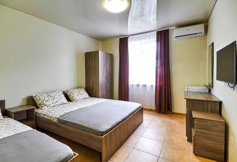 Семейный Номер, база отдыха горный орел