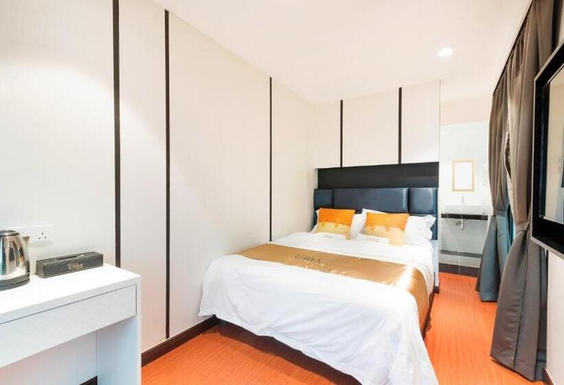 كابينة سوبيريور, Villa Chee