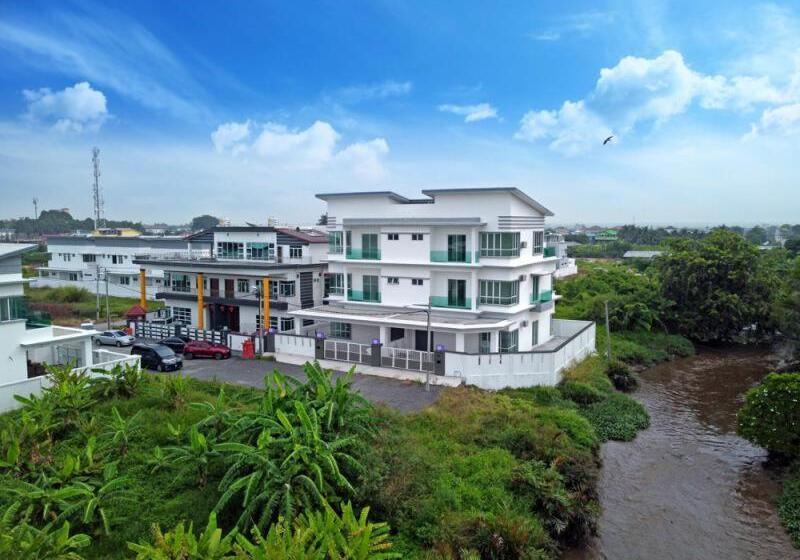 غرفة قياسية مطلّة علي البحر, Villa Chee