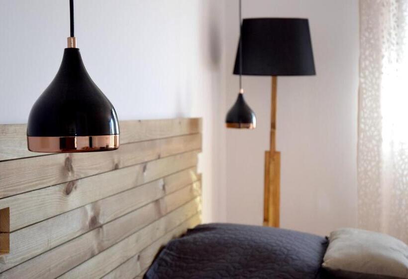 Номер Стандарт, Suite Indépendante 2 Pers , Sdb Privée, Avec Piscine à 5 Mns De Roses