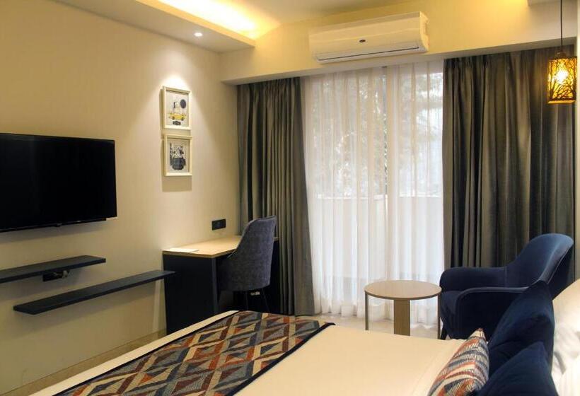 Superior Oda, Ahuja Residency Mayfield Garden