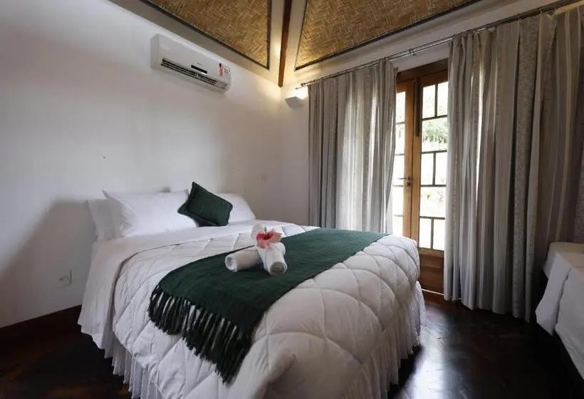 Classic Kolmen Hengen Huone, Cliffside Boutique