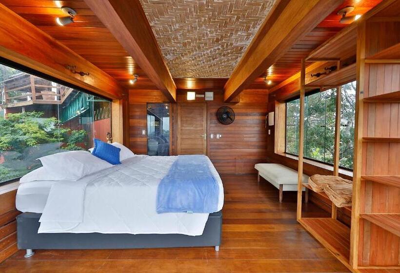 Deniz Manzaralı Lüks Süit, Cliffside Boutique