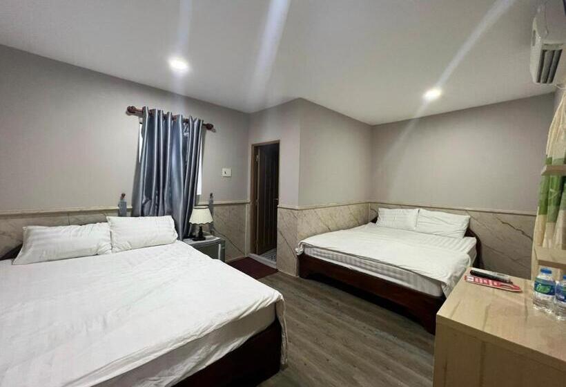 اتاق لوکس با بالکن, Côn đảo Xanh