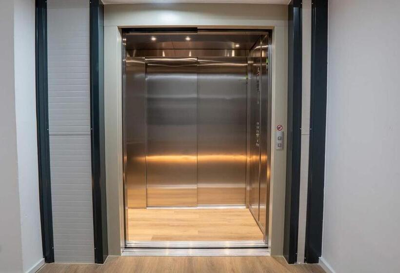 Quarto Estandar, Diamonds