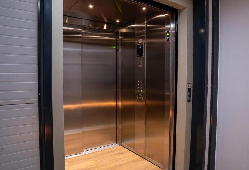 Quarto Estandar Individual, Diamonds