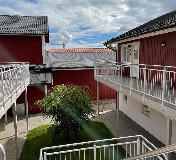 غرفة كلاسيكية ثلاثية, Land Inn Motel