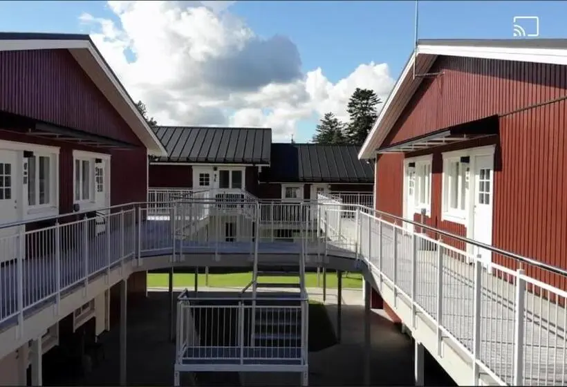 Classic Kolmen Hengen Huone, Land Inn Motel