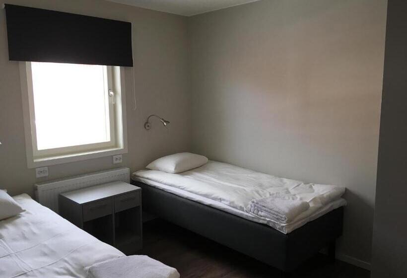 غرفة كلاسيكية ثلاثية, Land Inn Motel