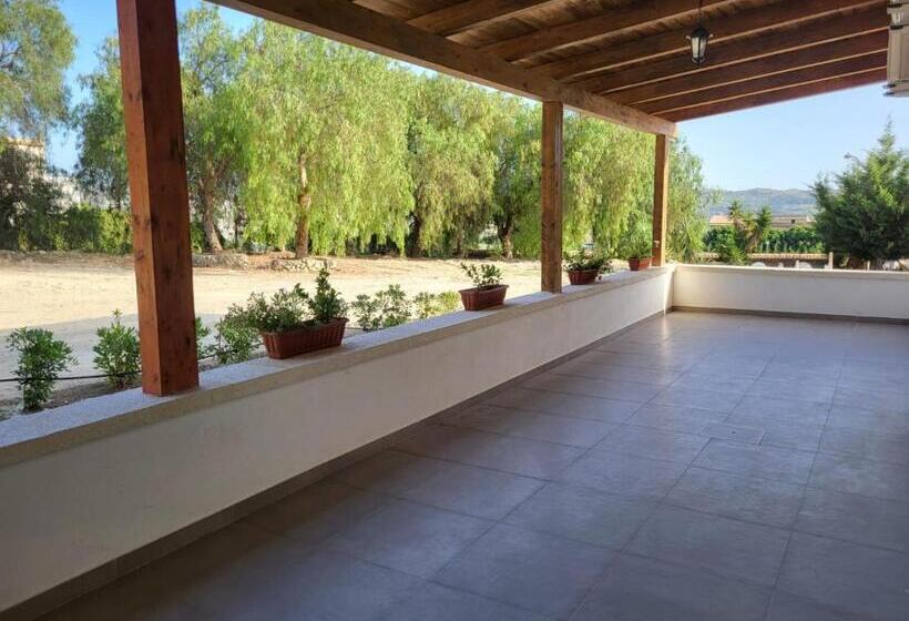 스탠다드 룸, Blu In