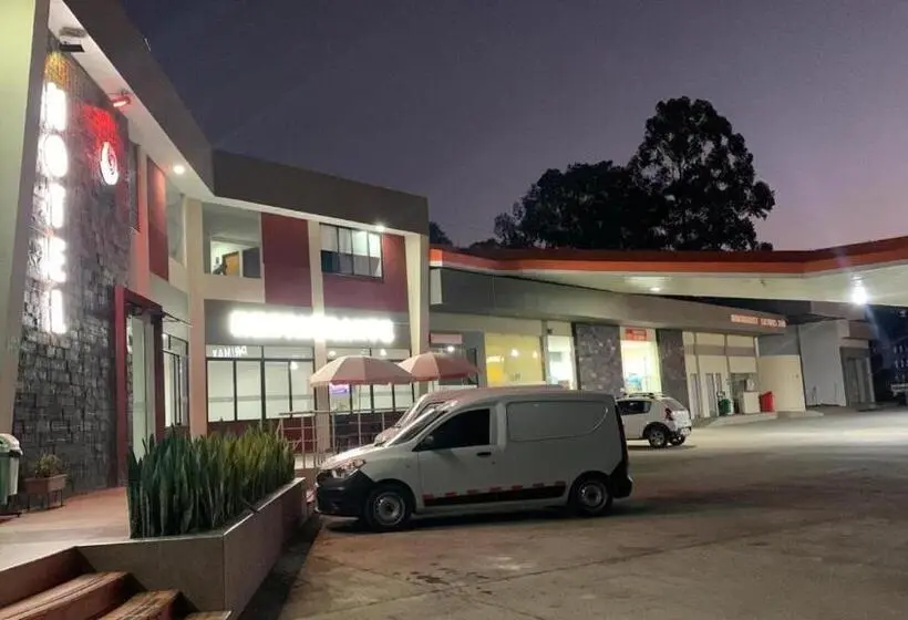 スタンダードルーム, El Cacique Popayan