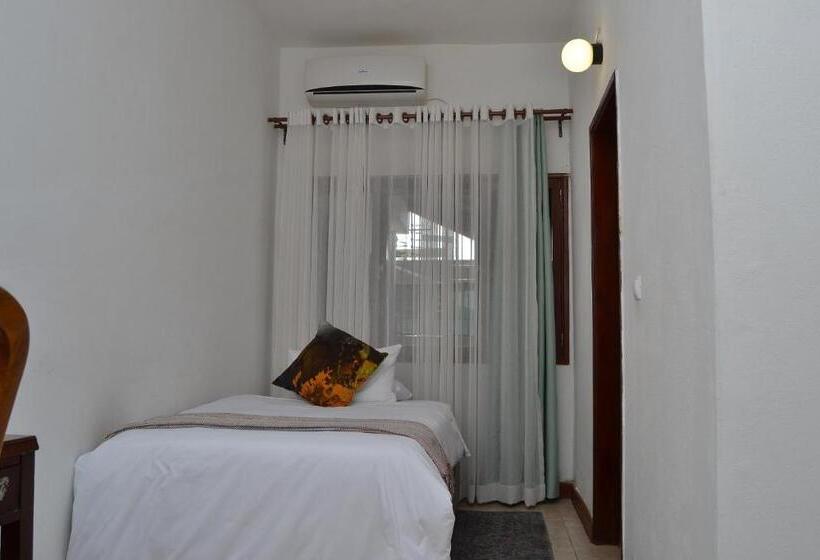 اتاق استاندارد, Kutenga Guest House