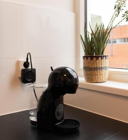 스탠다드 스튜디오, Samesofa Hoefstraat Studios