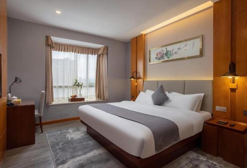 غرفة سوبيريور, Allin