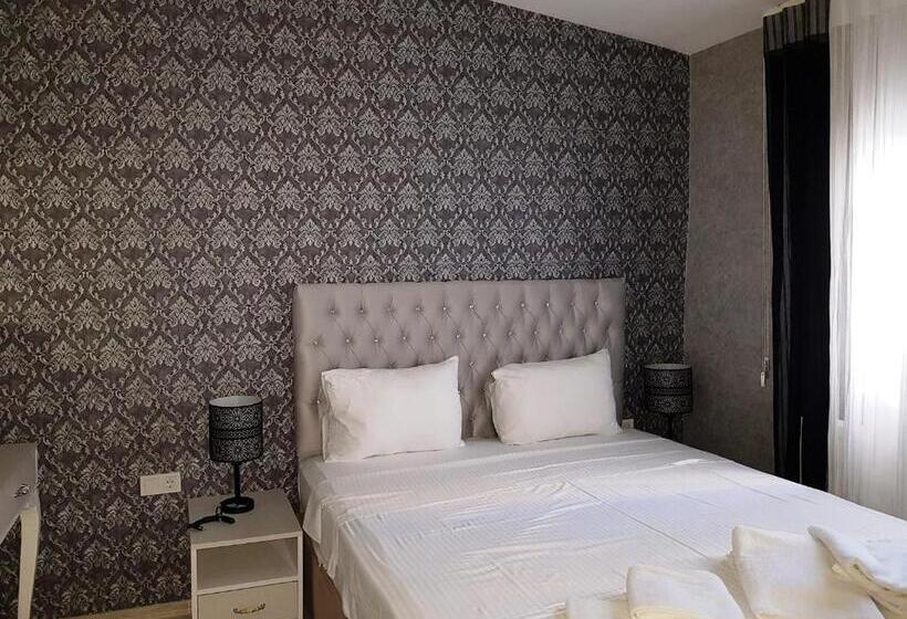 غرفة قياسية, şeri̇fe Hanim Konagi