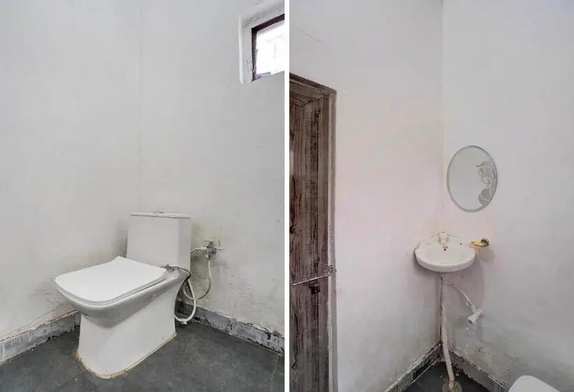 トリプルクラシックルーム, Oyo Unique Guest House