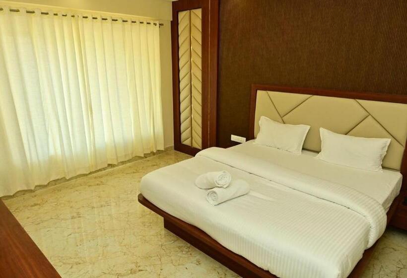 جناح إدارى, Downtown Pr Groups Raashi Residency