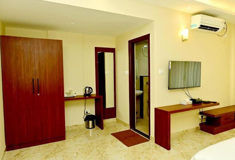 جناح إدارى, Downtown Pr Groups Raashi Residency