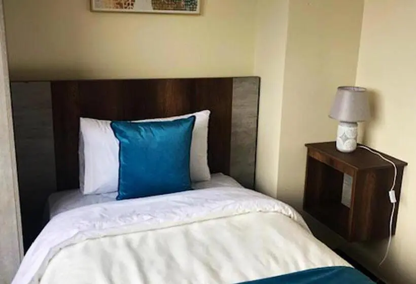 اتاق استاندارد یک نفره, Suites La Fontana