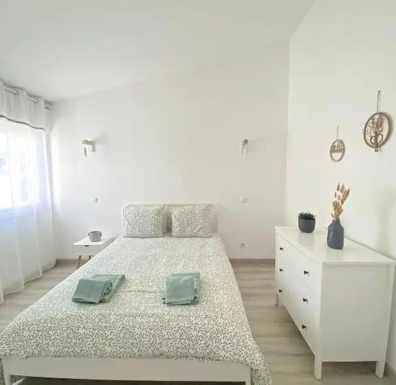 Standard-huone Jaettu Kylpyhuone, Amora S Guest House